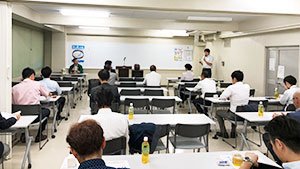 �r��@�l��N���S�̌��C��